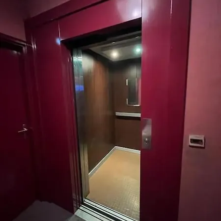 4 Pieces Avec Parking A 2 Min Du Centre Commercial Et Du Lac De Apartament *